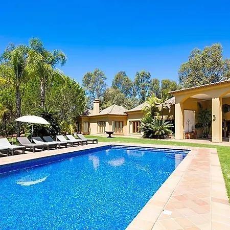 Alvor Sleeps 12 Pool Air Con Wifi Βίλα