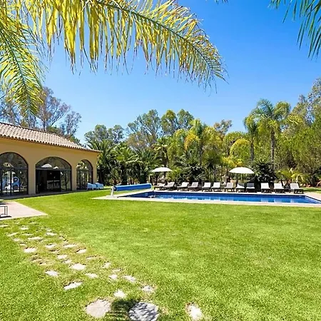 Villa Alvor Sleeps 12 Pool Air Con Wifi Portimao