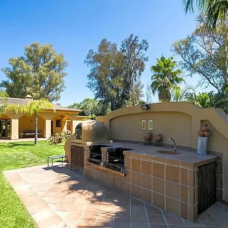 Alvor Sleeps 12 Pool Air Con Wifi فيلة